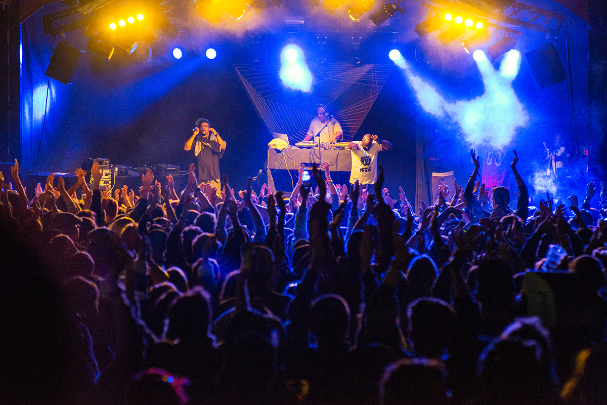 De La Soul performing on the Orchard stage at Nozstock 2015