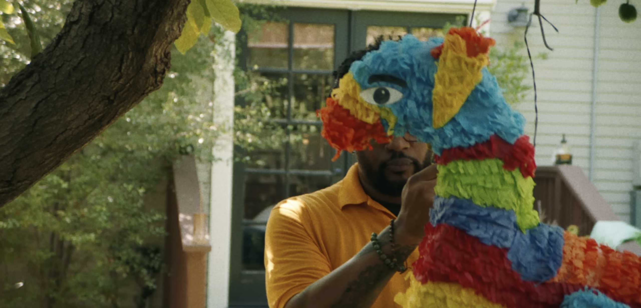 Video: Open Mike Eagle and Kenny Segal – Out to Lunch
